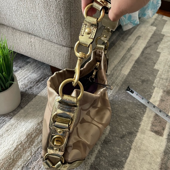 Accepting Offers! Gold COACH TOTE BAG - Picture 11 of 13